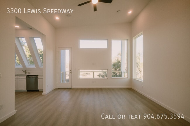 Building Photo - 3300 Lewis Speedway