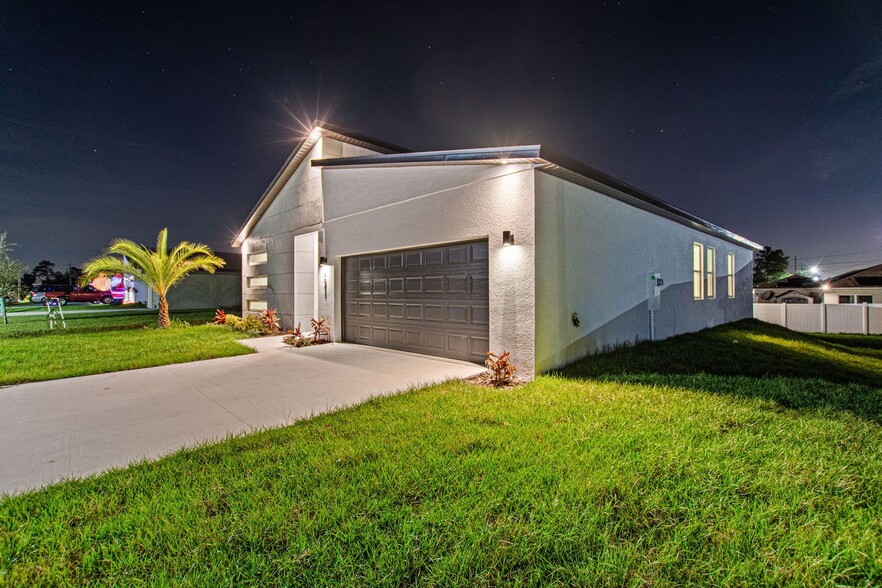Building Photo - 186 Sweet Pea Ct
