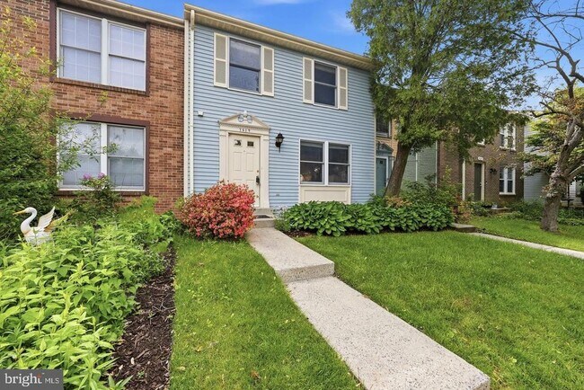 Building Photo - 7619 Nutwood Ct