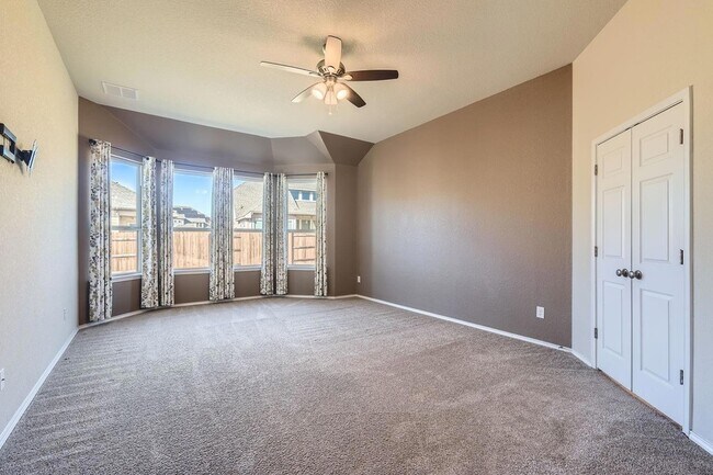 Building Photo - 3264 Pablo Cir