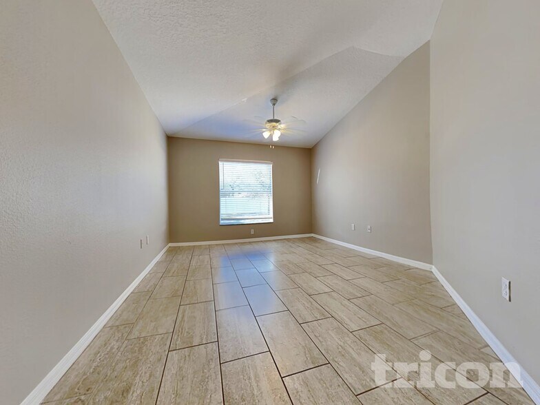 Building Photo - 4671 Sheringham Ct