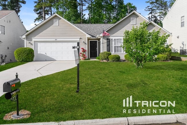 Primary Photo - 2117 Clear Brook Dr