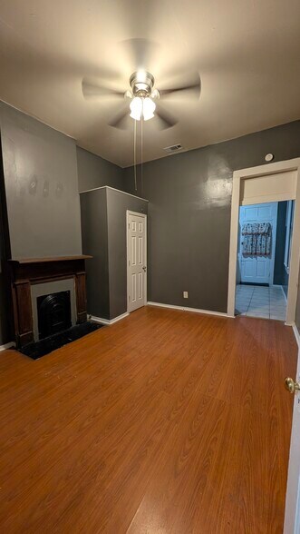 Building Photo - 3109 Milan St