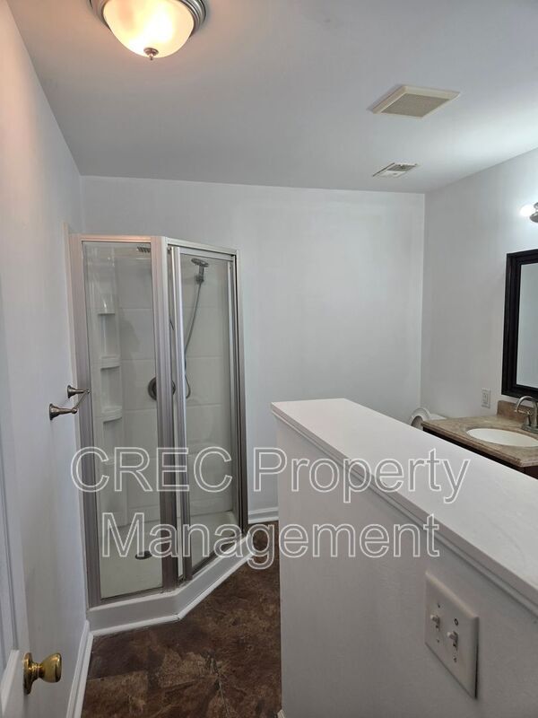 Building Photo - 3019 Woodington Pl