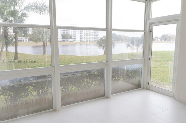 Building Photo - 3051 N Course Dr