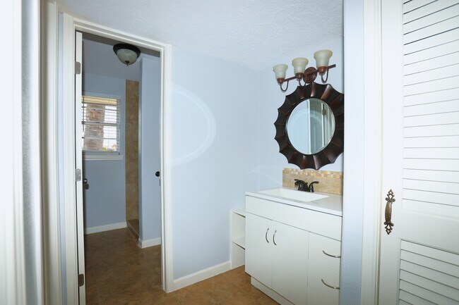 Building Photo - 24 Kingfish Ln