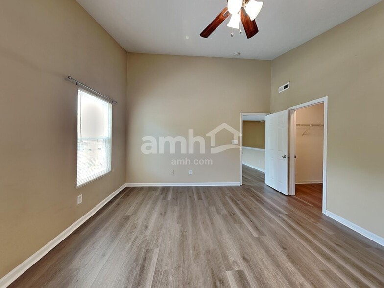 Building Photo - 11350 High Timber Dr