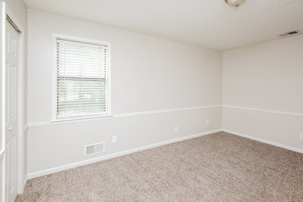 Building Photo - 3904 Loring Ln