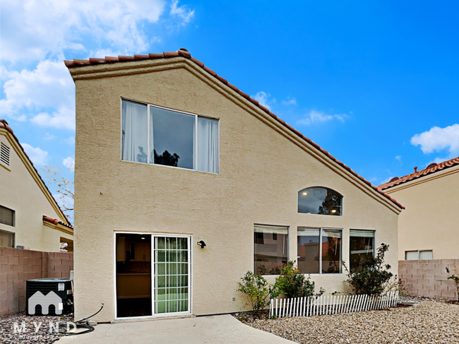 Building Photo - 1728 Matador Way