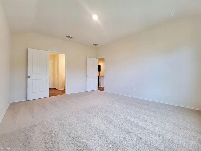 Building Photo - 14504 Fitzgibbon Dr