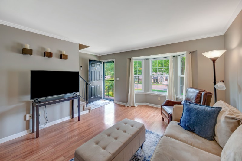 Building Photo - 211 Brattlesboro Pl