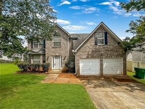 Building Photo - 6256 Village Trace