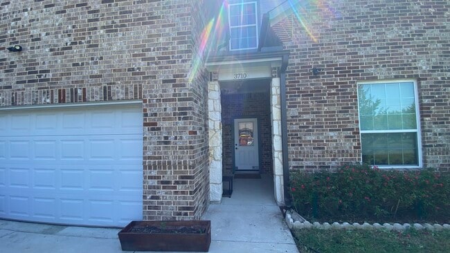 Building Photo - 3710 Prosperity Ave
