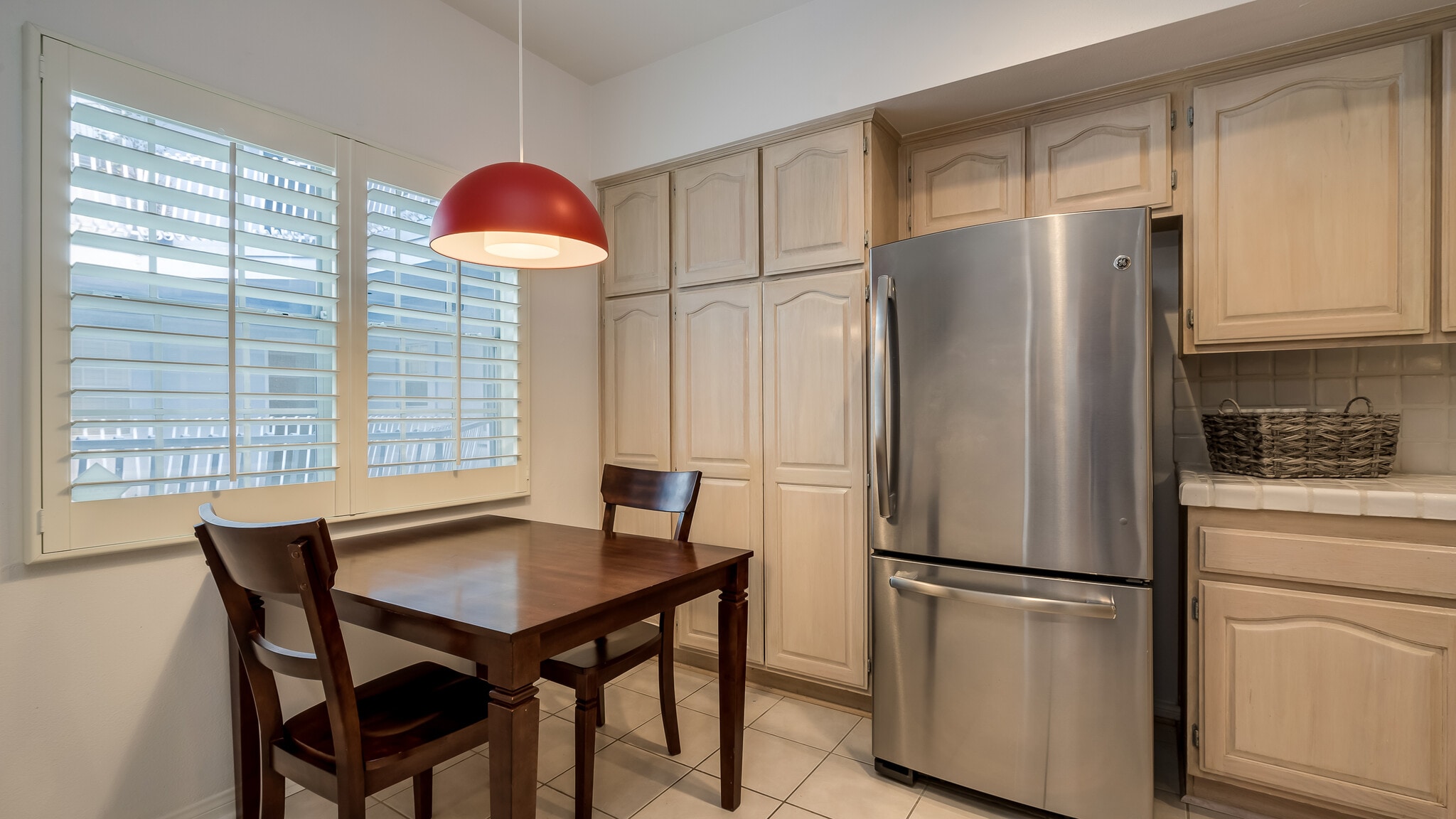 Building Photo - 2025 S Beverly Glen Blvd