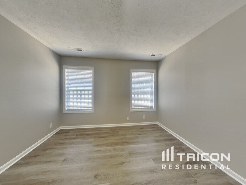 Building Photo - 980 Culverson Ct