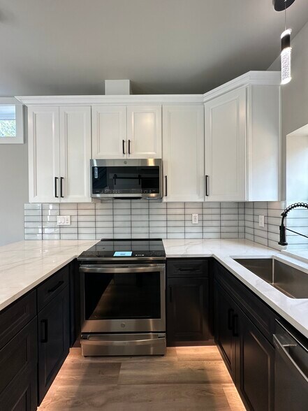 Building Photo - 5509 Brooklyn Ave NE