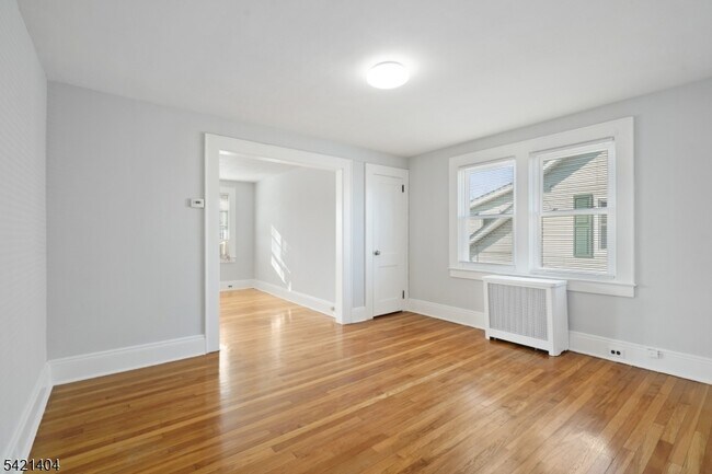 Building Photo - 23 Meeker Pl