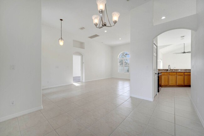 Building Photo - Stunning 4/3 with Fence Enclosed Yard in t...