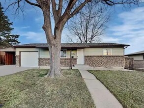 Building Photo - 9175 Lander St