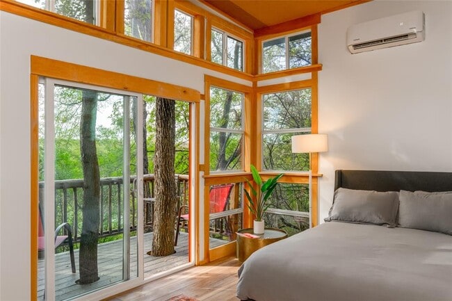 Building Photo - 5323 Downs Dr