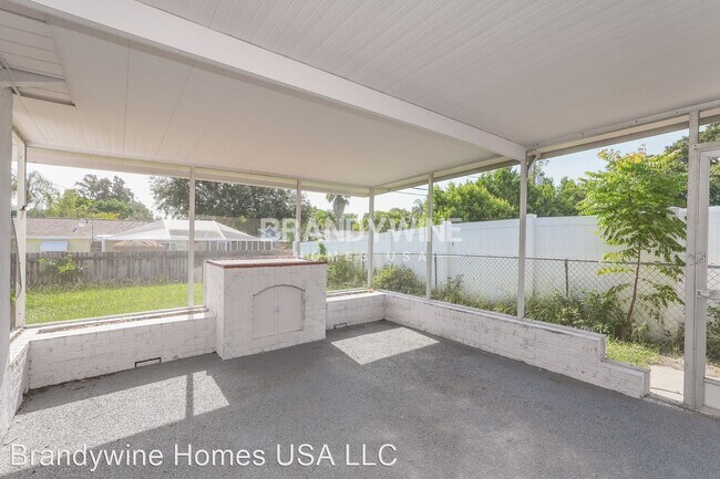 Building Photo - 2 br, 1.5 bath House - 3914 Winston Dr, Ne...