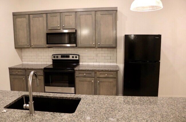 Building Photo - 1824 Corpus Ave