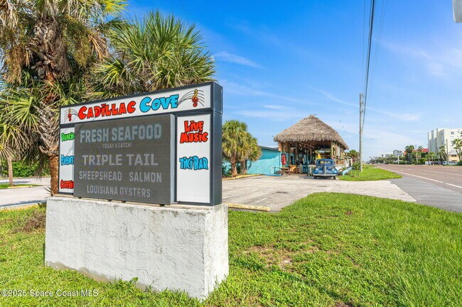 Building Photo - 1125 Jimmy Buffett Mem Hwy