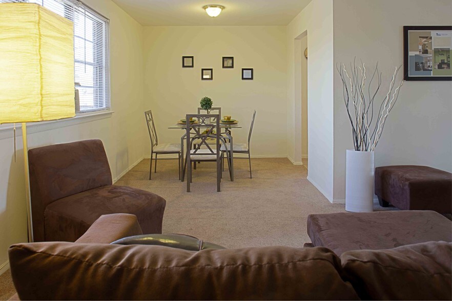 Parkway Overlook 1604 N Hilton St Baltimore MD 21216 Apartment Finder