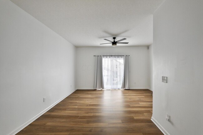 Building Photo - 1413 Bloomington Blvd