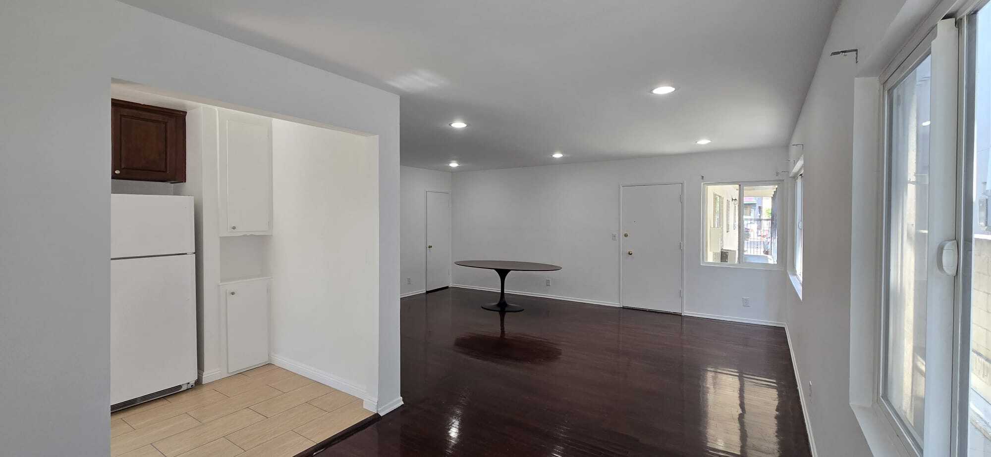 Building Photo - 361 N Hayworth Ave