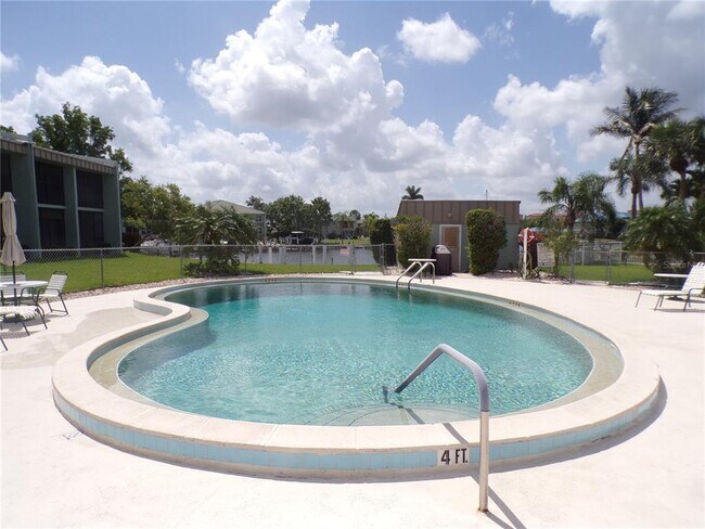 Building Photo - 1461 Aqui Esta Dr