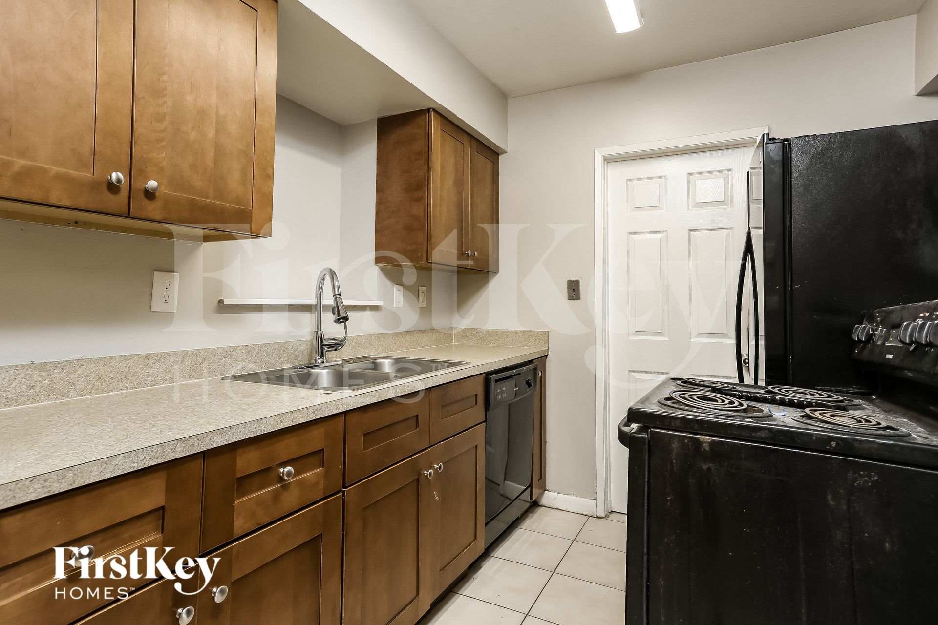 Building Photo - 6100 Harding St