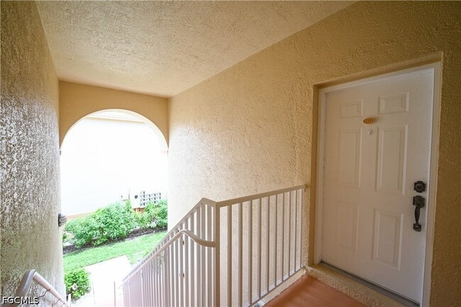 Building Photo - 15449 Bellamar Cir