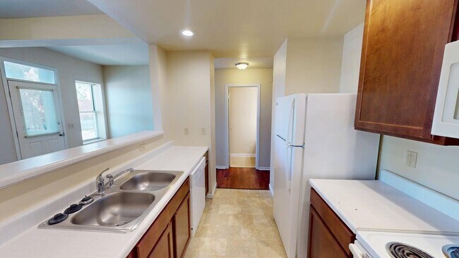 Building Photo - 3861-3869 McRee