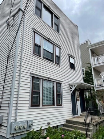 Building Photo - 95 Allston St