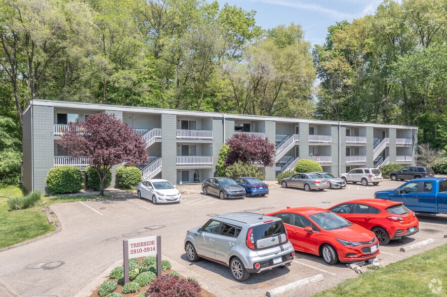 Building Photo - Woodside Terrace Apartments