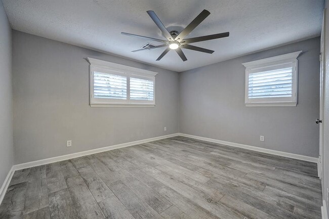 Building Photo - 1614 Droxford Dr