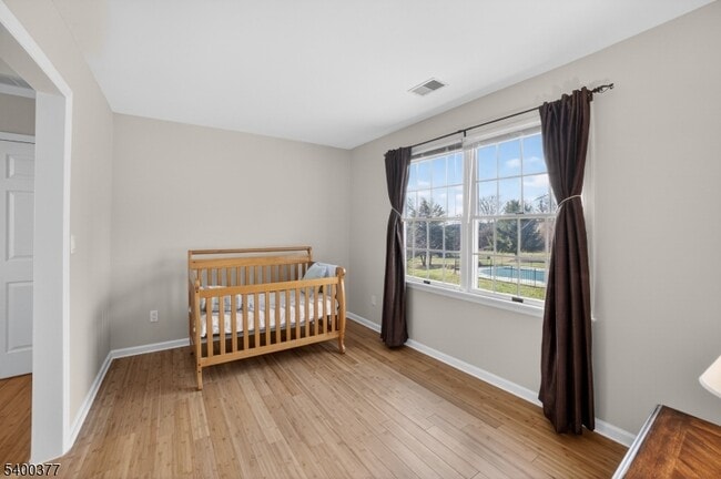 Building Photo - 7 Sun Valley Way