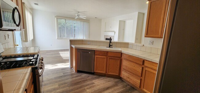 Building Photo - Home in Double Diamond - Reno