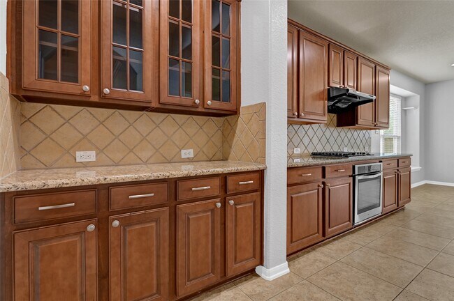 Building Photo - 7303 Lennox Woods