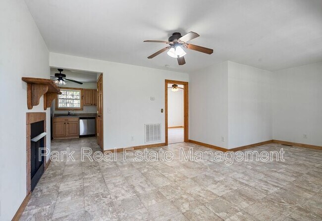 Building Photo - 35 Hedgecock Farm