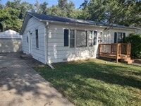 Building Photo - Awesome 3 bedroom 1 bathroom home recently remodeled in Junction City!!