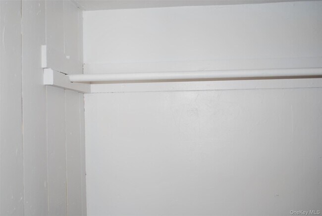 Building Photo - 22 Dekay Rd