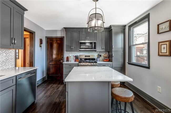 Building Photo - 230 Pennsylvania St