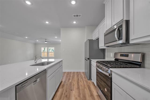 Building Photo - 307 Sun Harvest Dr