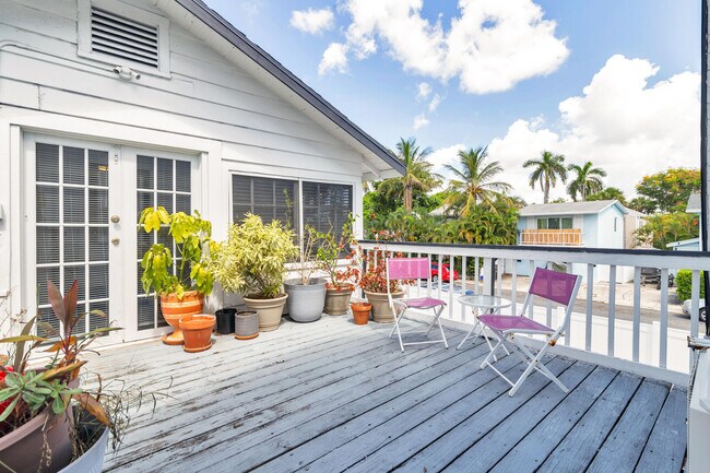 Building Photo - 204 Conniston Rd