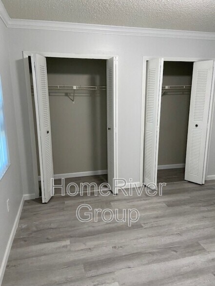 Building Photo - 67 Windtree Ln