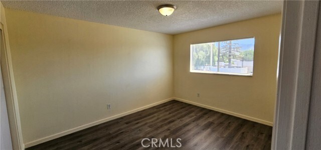 Building Photo - 4211 Mountain Dr