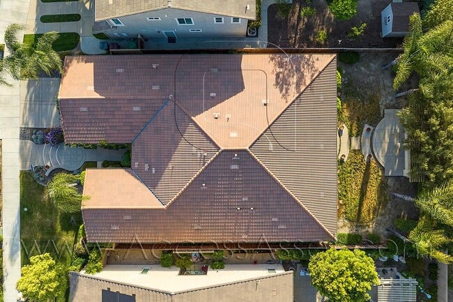 Building Photo - 29534 Dry Creek Dr