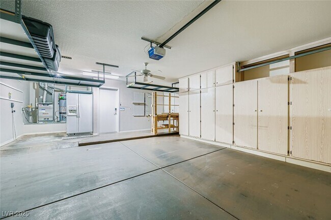 Building Photo - 9045 Firebird Dr